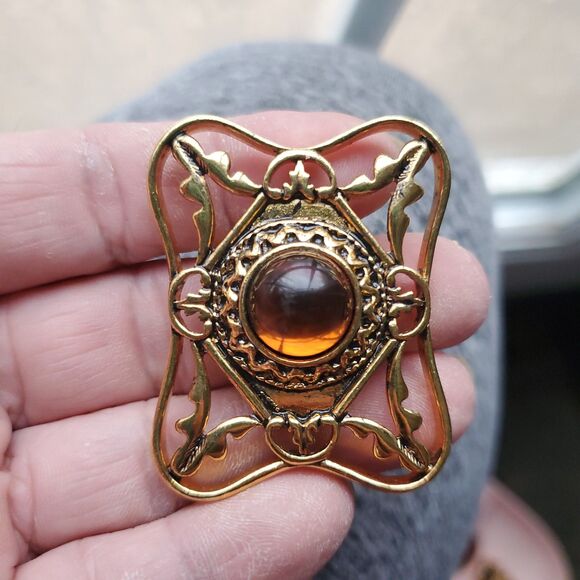 Avon Gold Tone Brooch Set Amber Cabochon w/ Clip Earrings Vintage - Picture 8 of 15